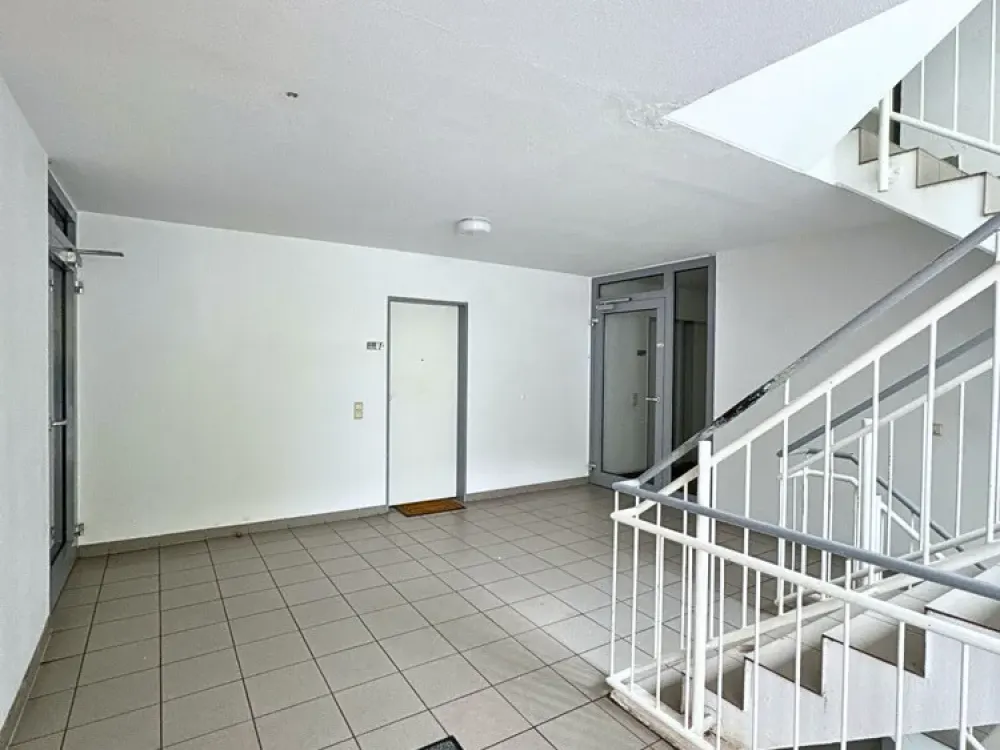 Helles 1-Zimmer-Apartment mit Küche, Uni-Nähe, zentral in Saarbrücken-Scheidt