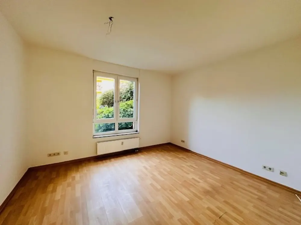 BENRATHER SCHLOßALLEE EXKLUSIVE KOMFORT WOHNUNG 1.OG BALKON TIEFGARAGE