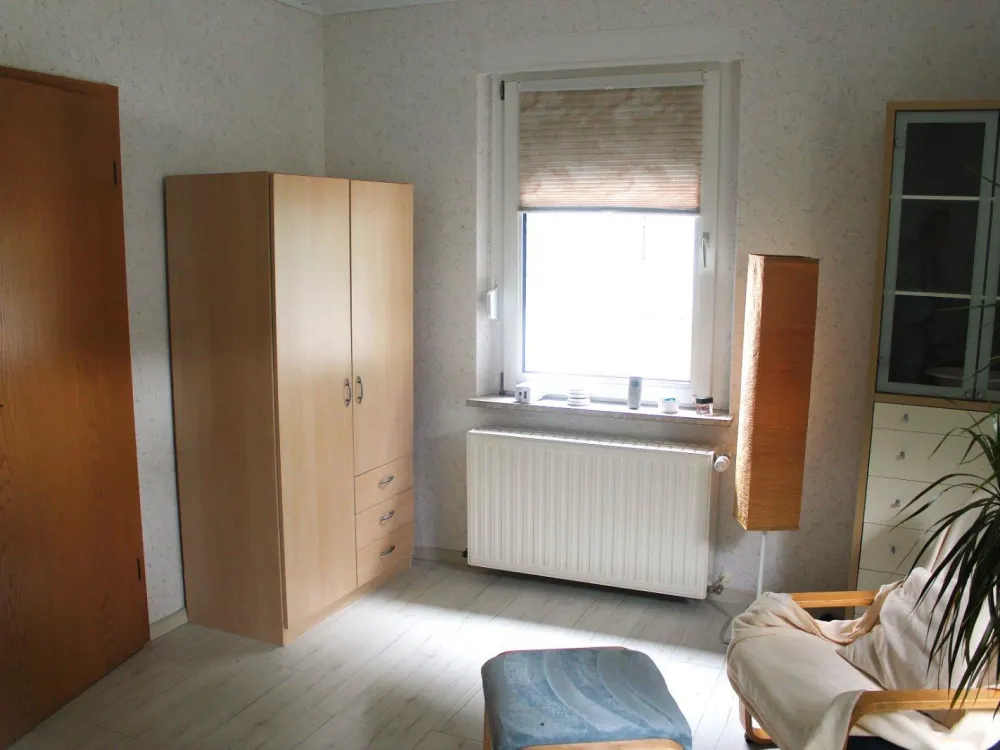 Ratingen-Ost: Schöne, ruhige, voll ausgestattete, möbliert 2 Zimm