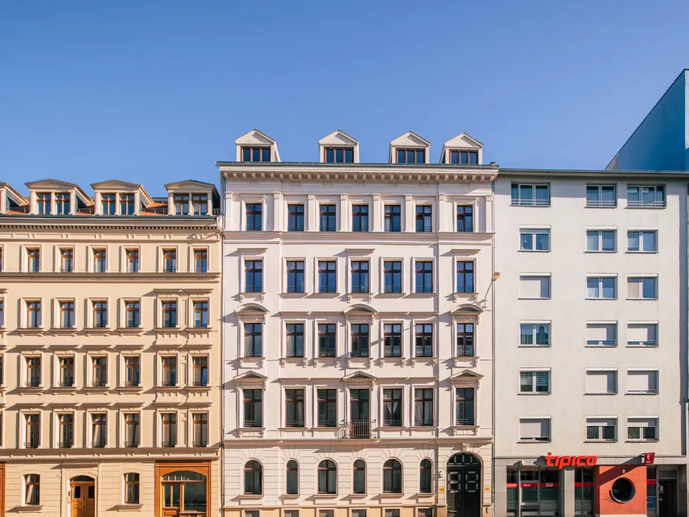 Möblierte 2 Zimmern Whg mit EBK, Balkon Wlan, Strom inklusive Zentrum