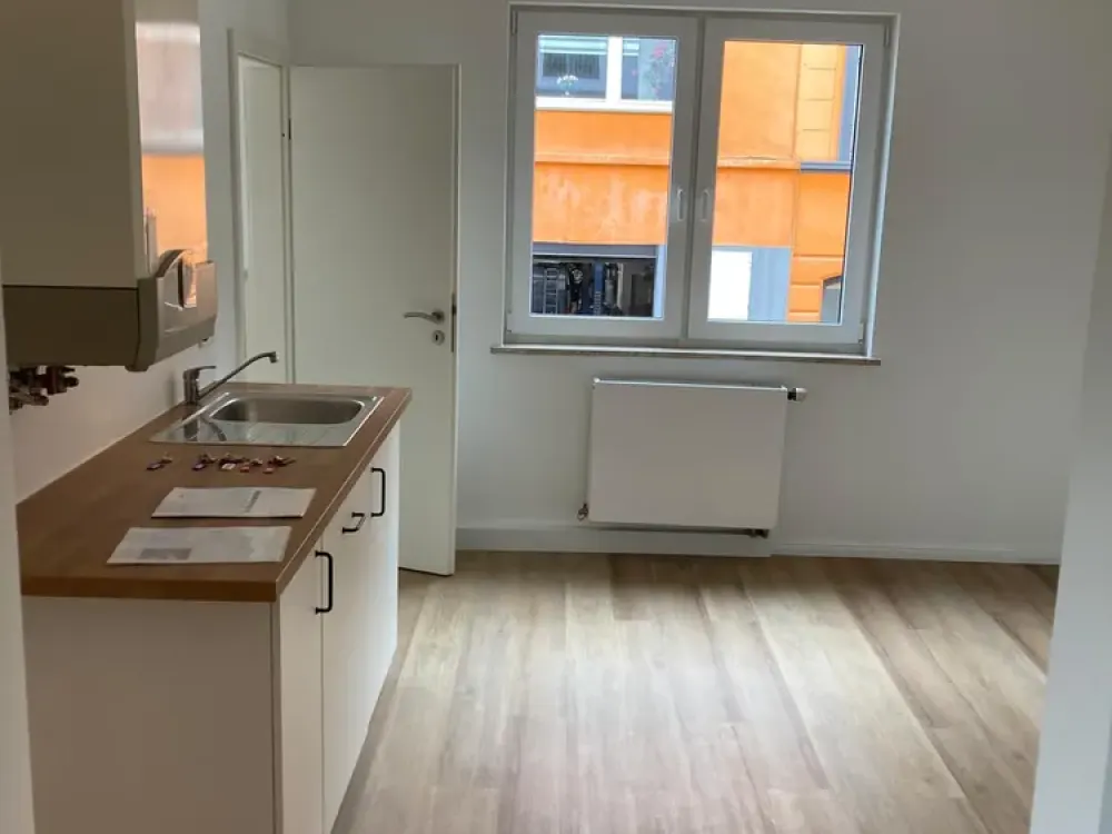 Schöne renovierte 3-Zimmer Wohnung mit Einbauküche *AB SOFORT VERFÜGBAR*