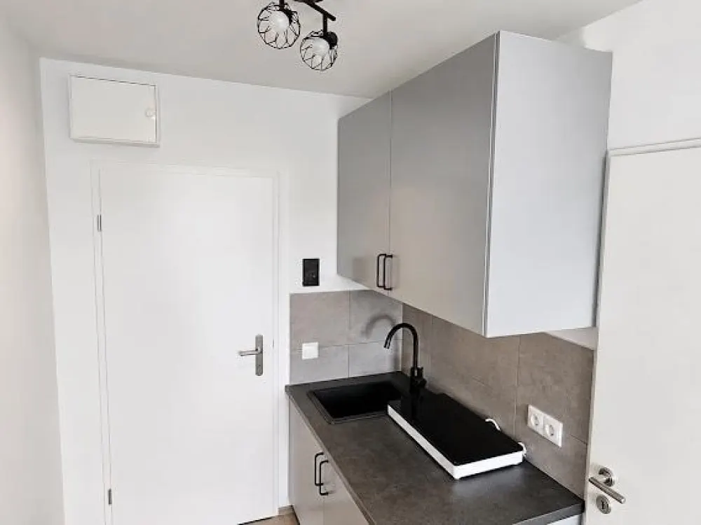 Wohnung voll möbliert