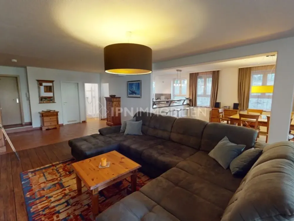 Furnished 3-Room Apartment with Built-in Kitchen & Parking Near the Baltic Sea