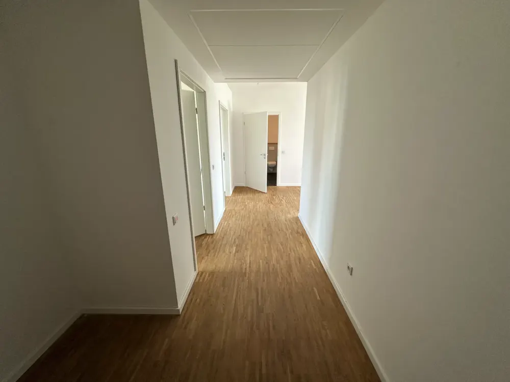 Central in Hannover: Modern 3-Room Apartment at Klagesmarkt