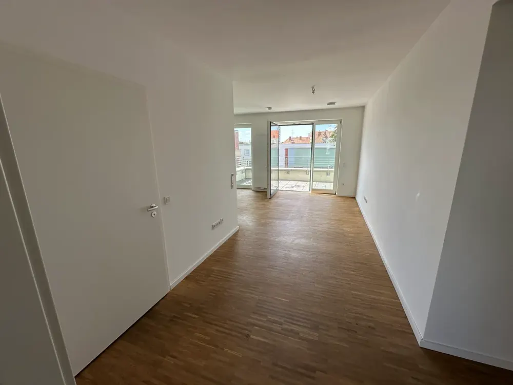Central in Hannover: Modern 3-Room Apartment at Klagesmarkt
