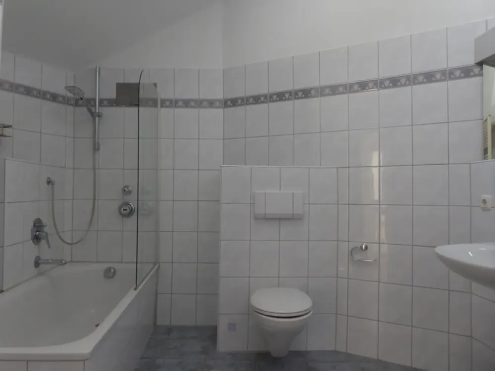 Exklusive Maisonettewohnung mit zwei Balkonen und Tiefgaragenstellplatz in begehrter Bestlage!