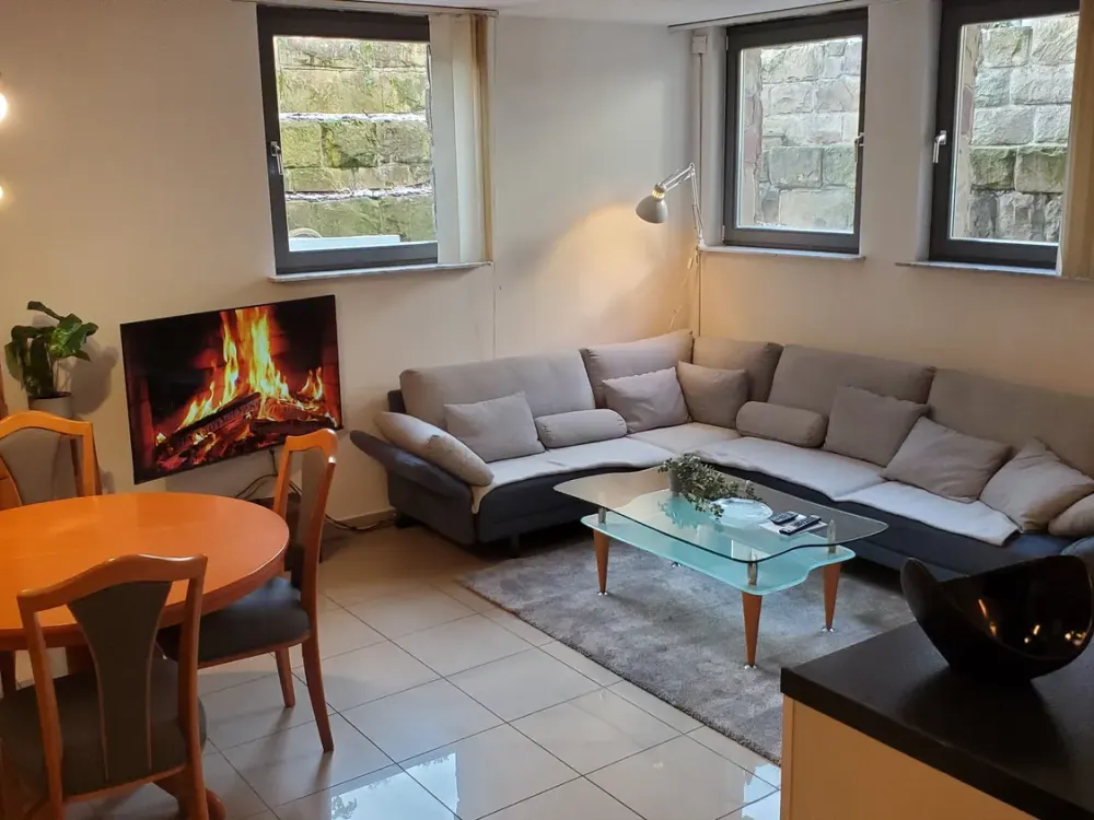 Voll möblierte 2-Zimmer Wohnung in Wedau mit EBK