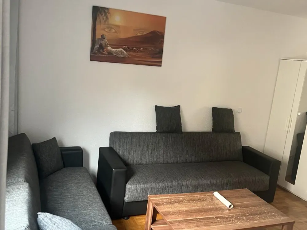 Möblierte 1-Zimmer-Wohnung