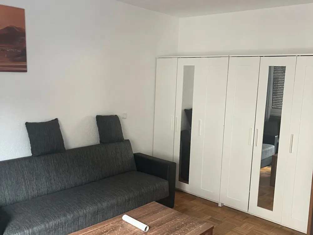 Möblierte 1-Zimmer-Wohnung