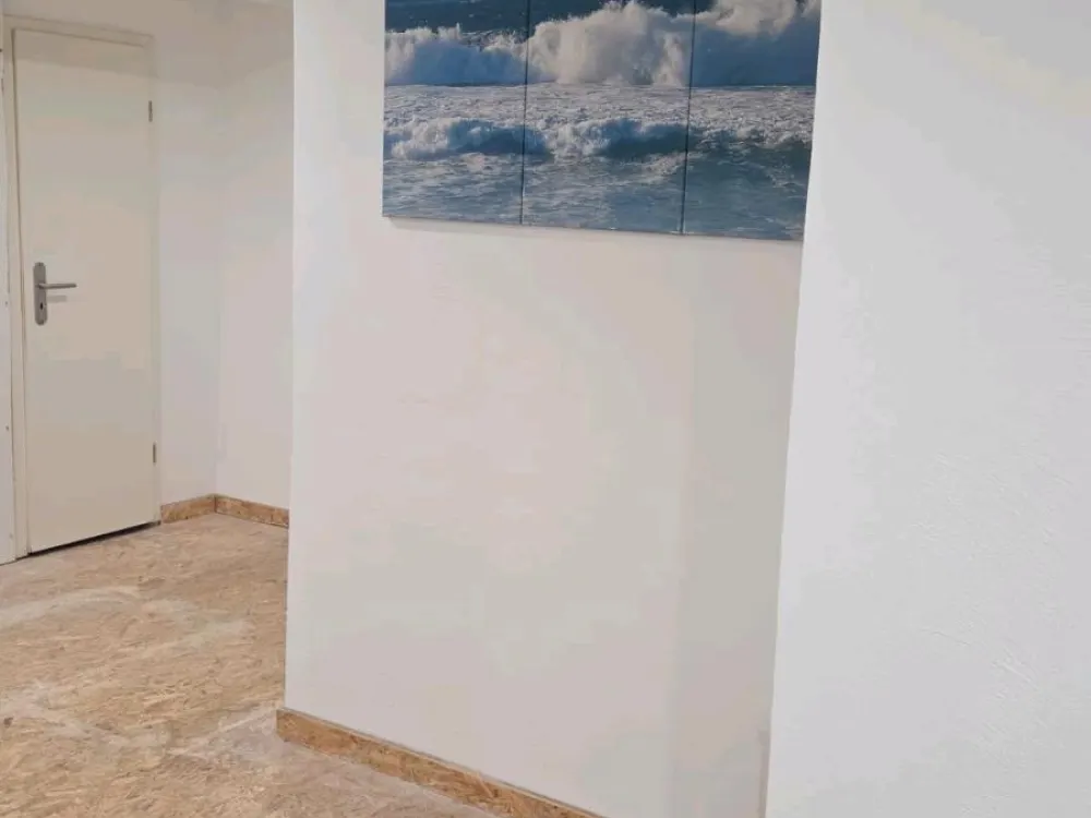 Renovated! Furnished 1-Room Apartment Veitsbronn Train/Lidl, Parking, 650€