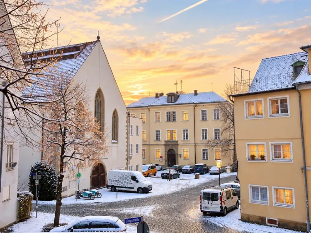 Comfortable and Traditional Living with 3.5 Rooms in Lindau