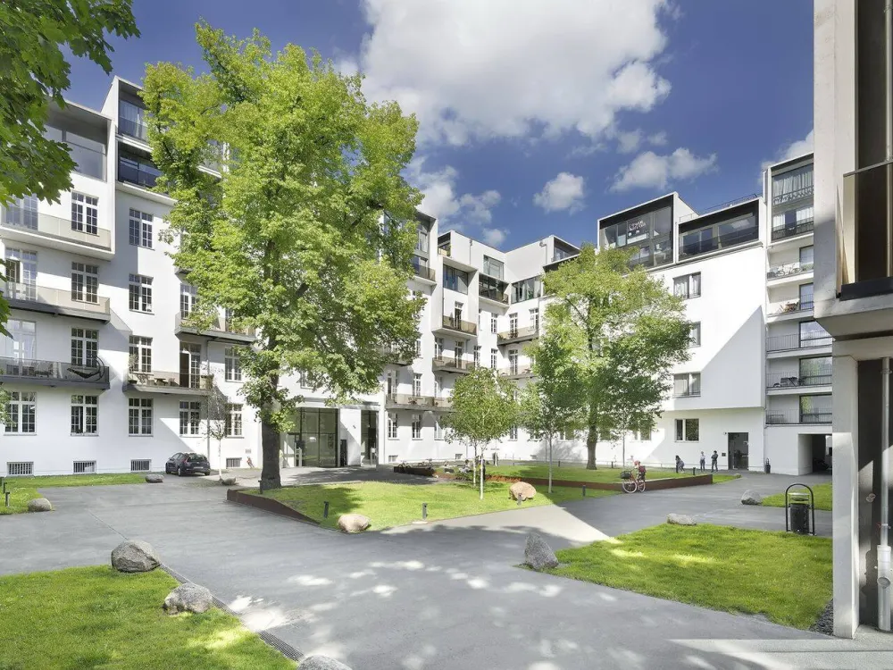 PARAGON APARTMENTS - Modernes Wohnen in der Danziger Straße mit EBK und Wannenbad