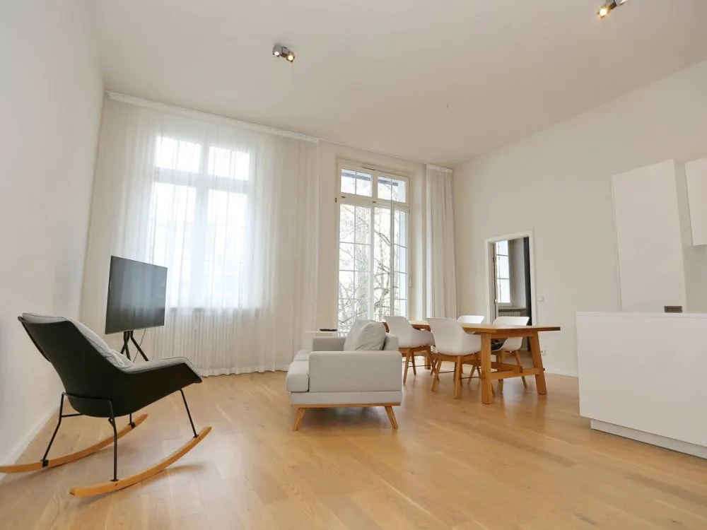PARAGON APARTMENTS - Modernes Wohnen in der Danziger Straße mit EBK und Wannenbad