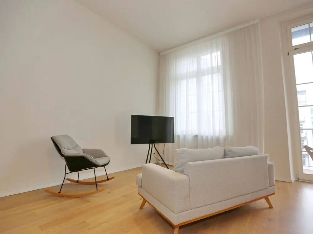 PARAGON APARTMENTS - Modernes Wohnen in der Danziger Straße mit EBK und Wannenbad