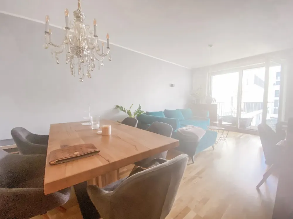 City-West - Stilvolle 2 Zimmer-Wohnung *schicke EBK *sonniger Balkon *TG-Parker optional
