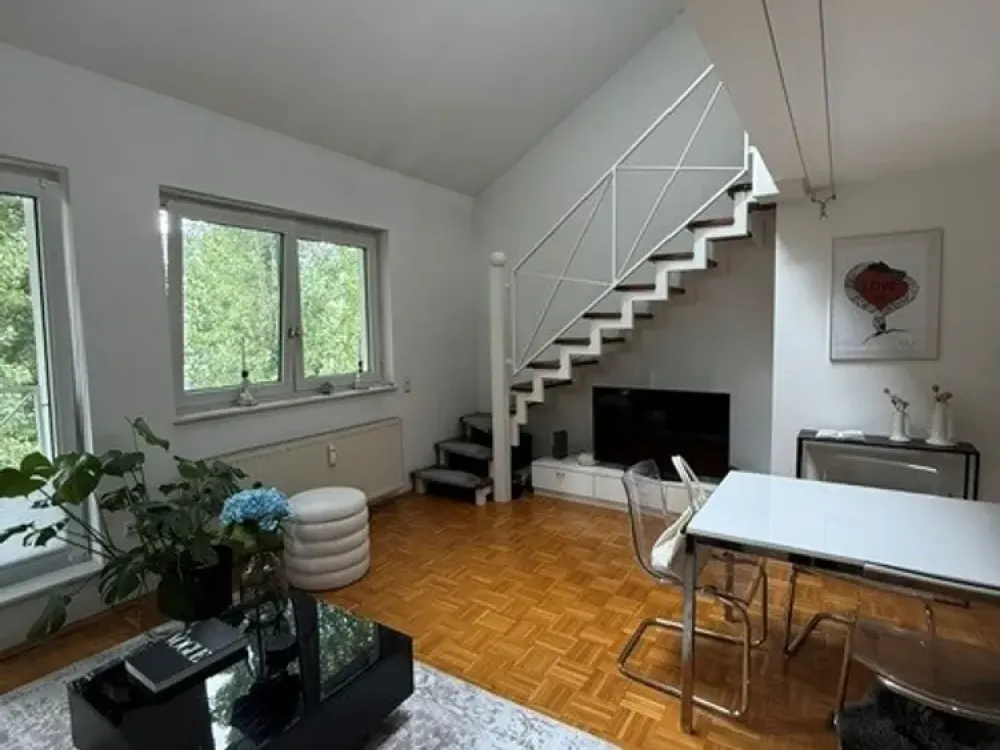 Living on Two Levels: Charming Maisonette Apartment in Dortmund