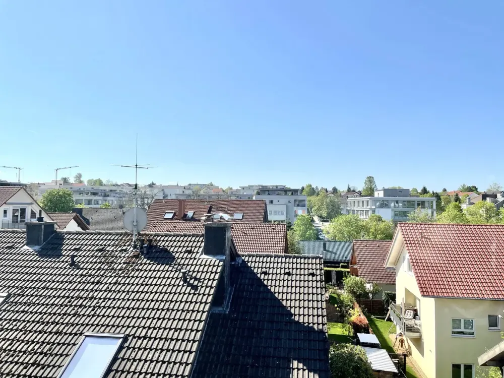 Bright Attic Apartment in Central Location of Waldbronn