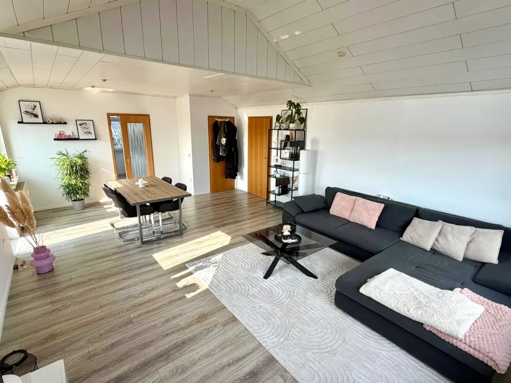 Bright Attic Apartment in Central Location of Waldbronn
