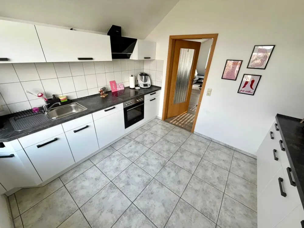 Bright Attic Apartment in Central Location of Waldbronn