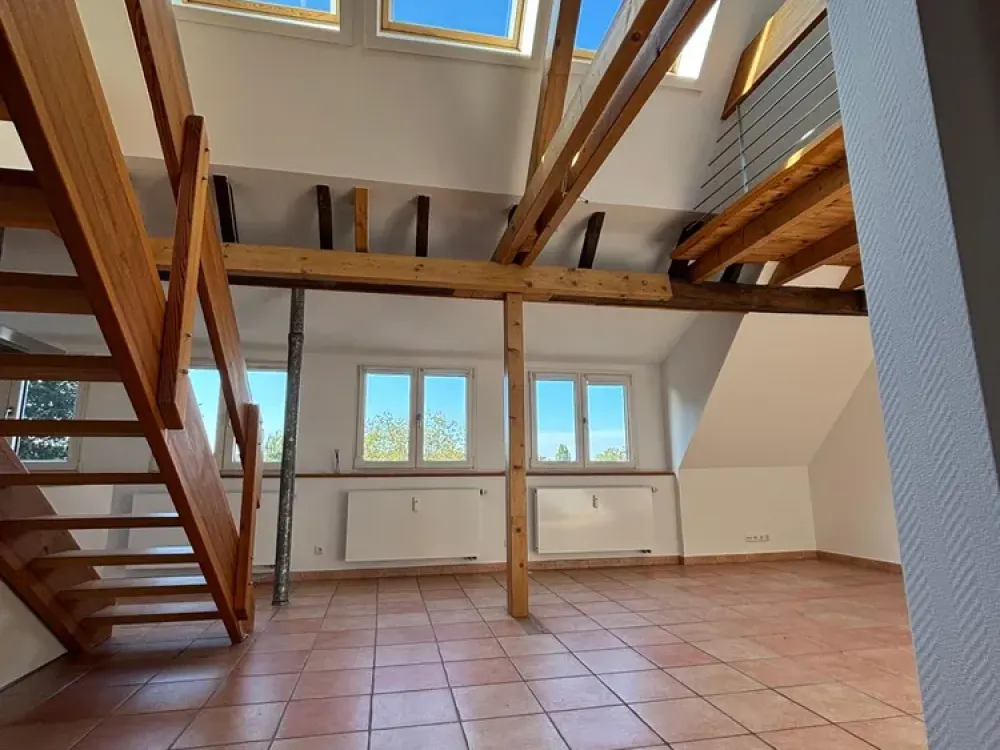 Verstecktes Paradies, Wohnen über den Dächern Kölns mit Galerie und Dachterrasse