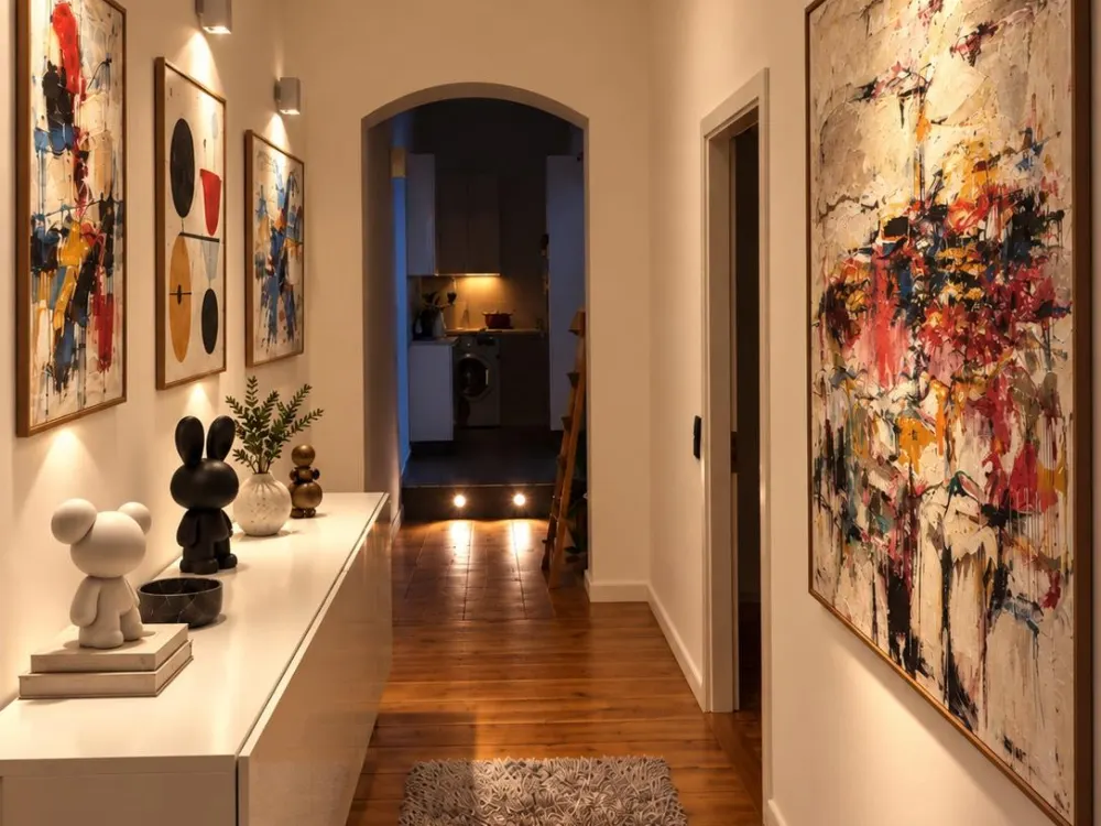 Möbliertes Altbau-Herzstück in Berlin-Mitte | 67 m², 5 m Decken
