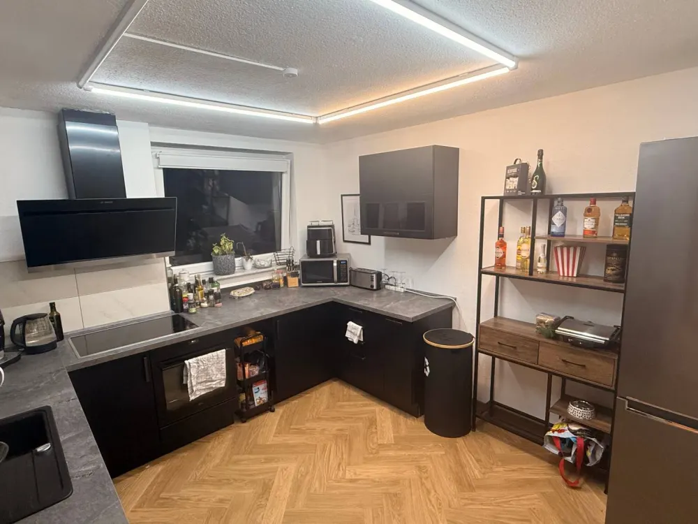 22qm WG-Zimmer in 140qm 2er Berufstätigen-WG -Vorderer Westen Kassel