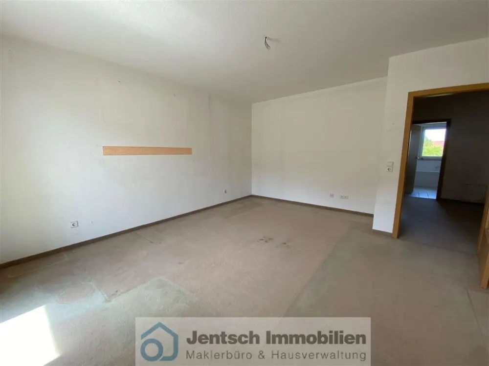 schöne 2-Raum Wohnung mit 2 Balkonen im Osten Leipzigs zu vermieten