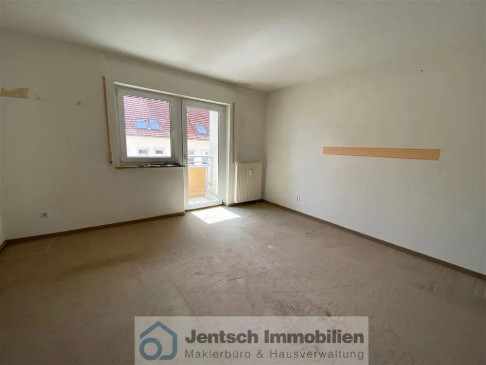schöne 2-Raum Wohnung mit 2 Balkonen im Osten Leipzigs zu vermieten