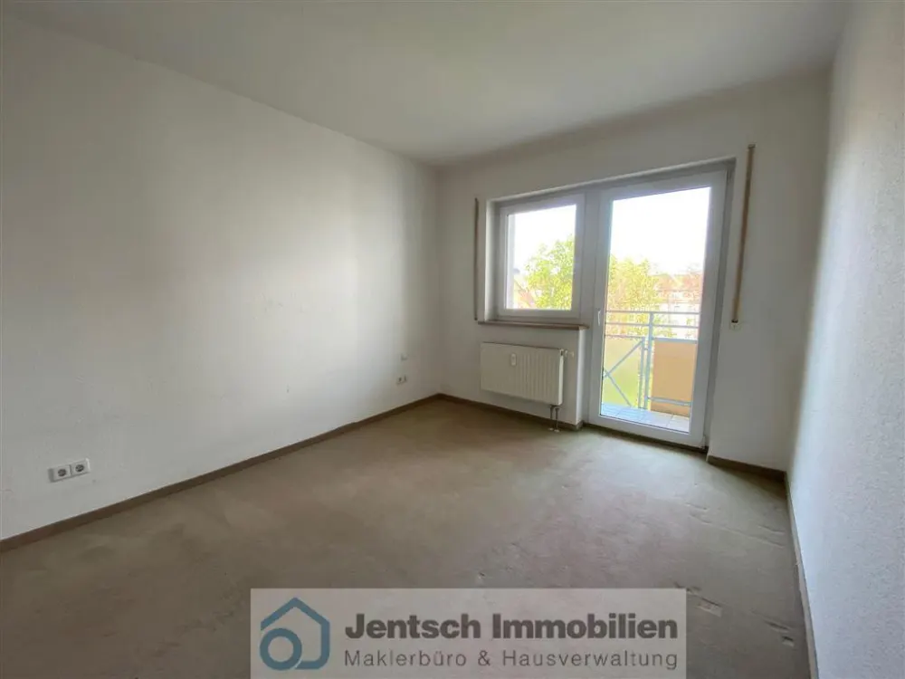 schöne 2-Raum Wohnung mit 2 Balkonen im Osten Leipzigs zu vermieten