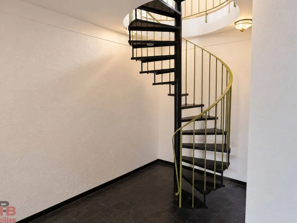 Kernsaniertes Penthouse-Flair über den Dächern des Bremer Westens