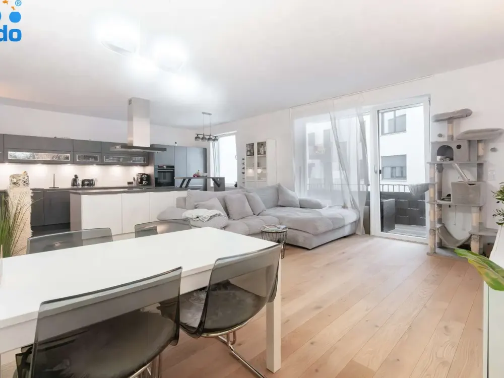 Your New Home Awaits: Modern 3-Room Apartment with Balcony, Fitted Kitchen and Smart Home for Rent