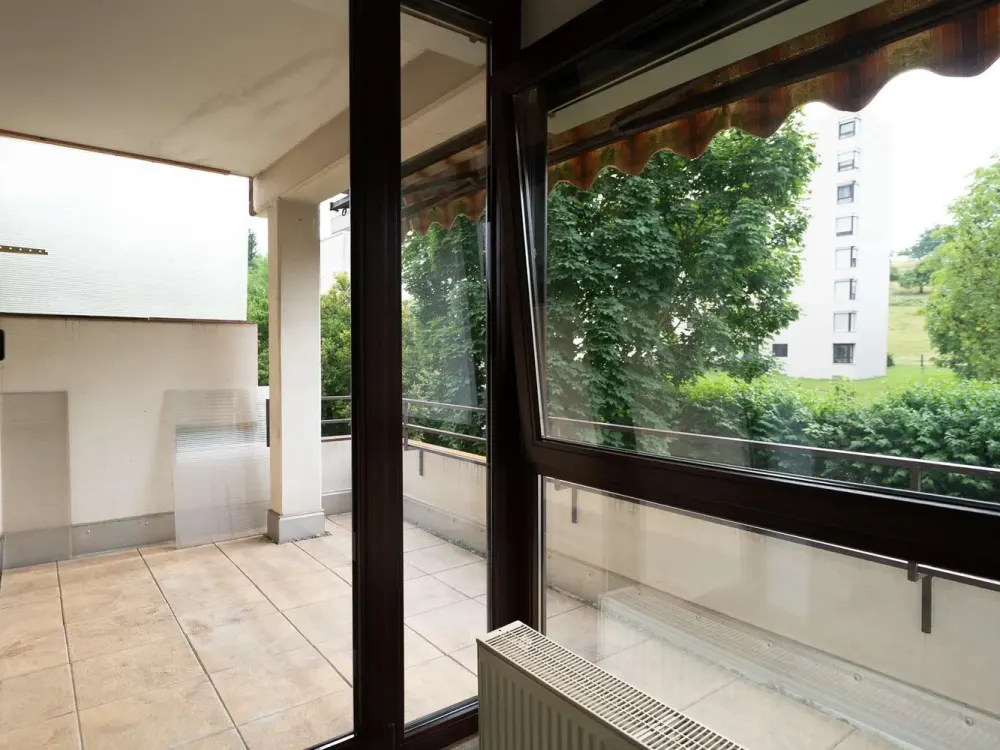 Three-Room Apartment with Elevator and Balcony in Wernau
