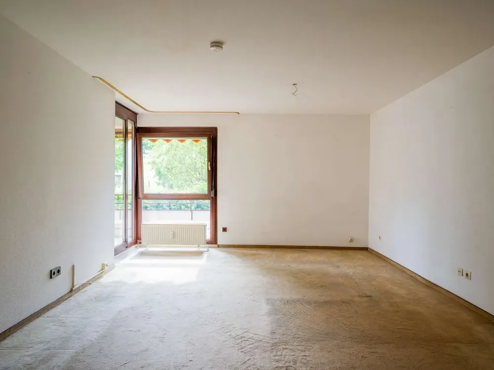 Three-Room Apartment with Elevator and Balcony in Wernau