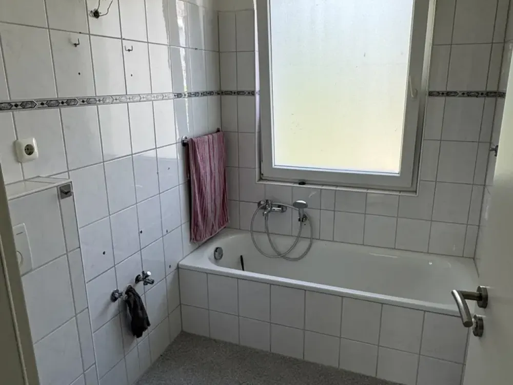 3 rooms for rent on the 2nd floor