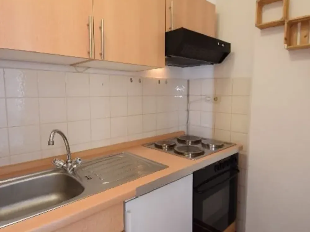 Großzügiges möbliertes Apartment am Südbahnhof