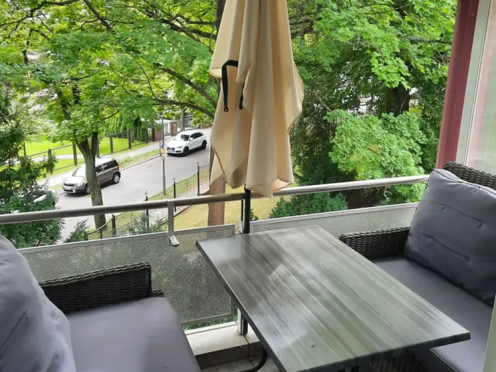 Große Dachgeschosswohnung im schönen Stadtteil Wannsee