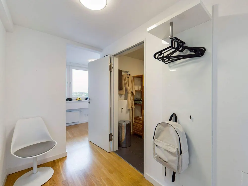 Großes & möbliertes all-inclusive City-Apartment zentral in Eimsbüttel - ideal für Paare | XL Bude