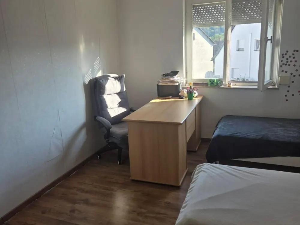 Helle 3-Zimmer-Wohnung mit EBK, 77 m², ruhige Lage