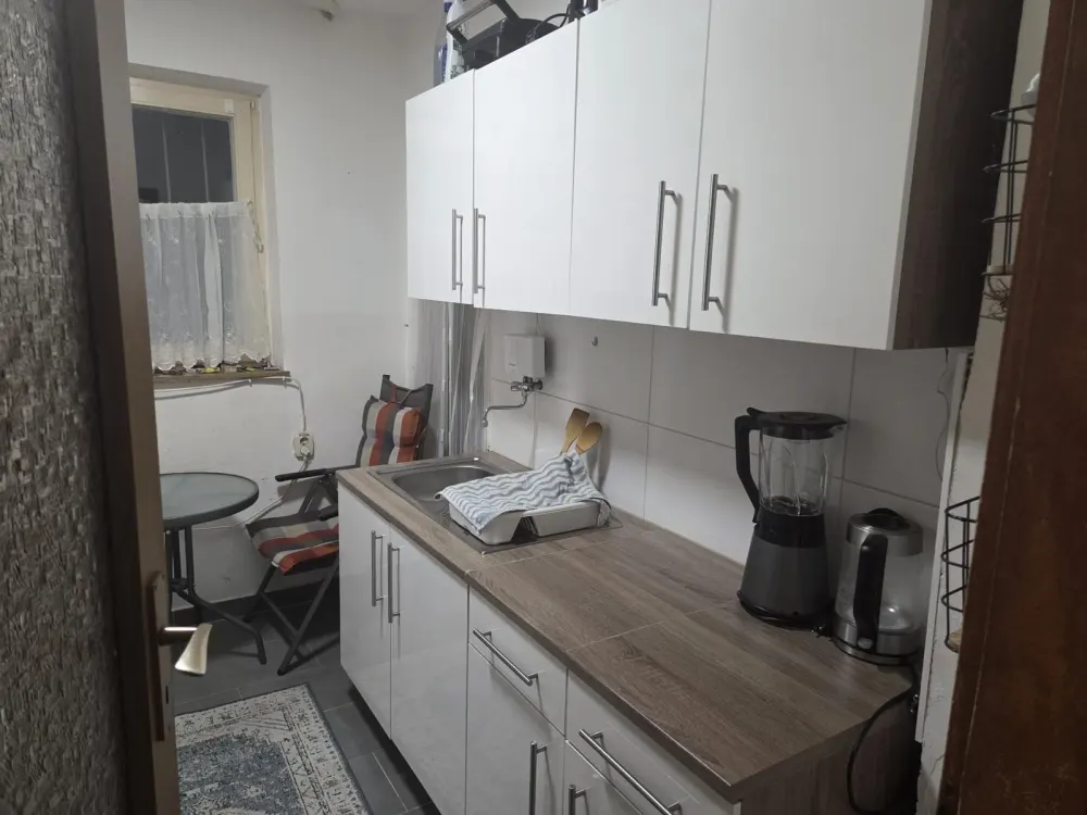 Helle 3-Zimmer-Wohnung mit EBK, 77 m², ruhige Lage