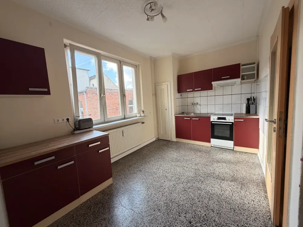 Gepflegte 2-Zimmer-Wohnung mit Einbauküche direkt an der Lister Meile
