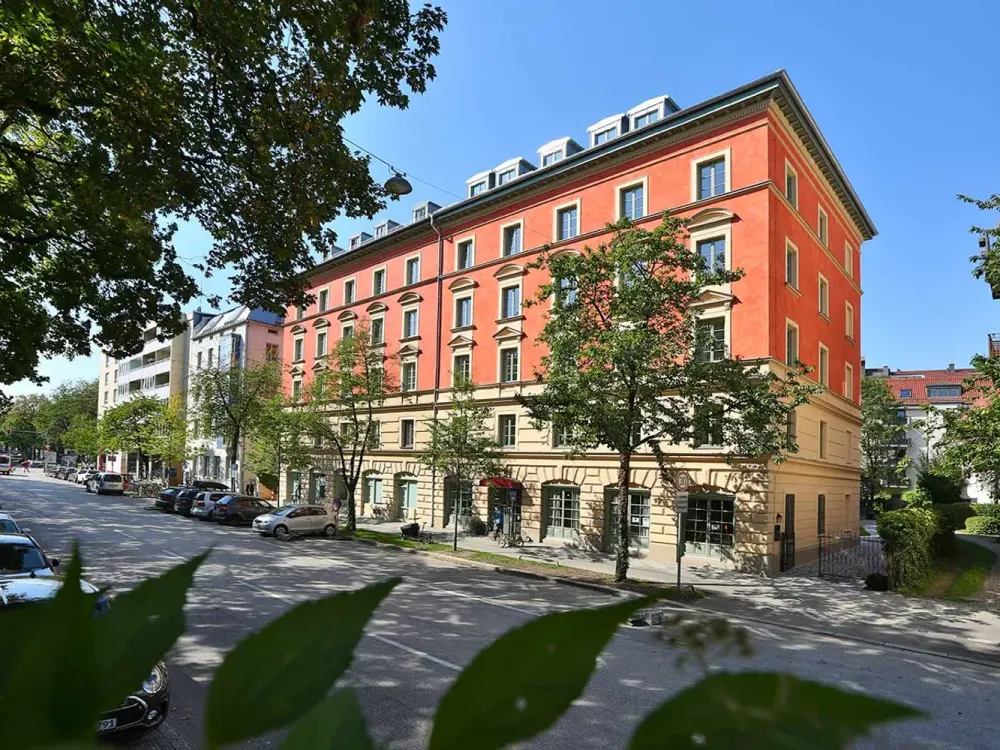 Perfekt möbliert im Stadtpalais - Wohnung "Firenze" - 4. Etage, 3 Zimmer, Balkon - Fitness & Sauna