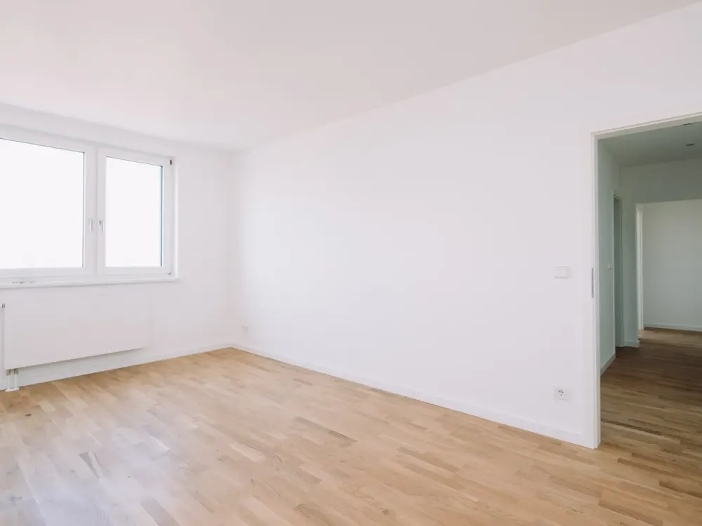 Modernisierte 2 Zimmer-Wohnung mit Einbauküche und Duschbad