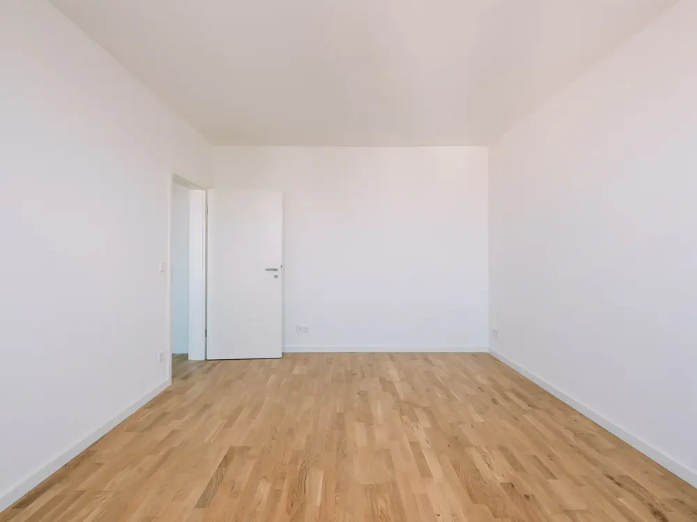 Modernisierte 2 Zimmer-Wohnung mit Einbauküche und Duschbad