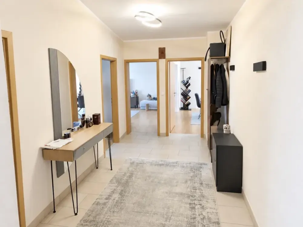 Spacious 5-Room Ground Floor Apartment with Large Terrace & Parking Space in Blankenloch