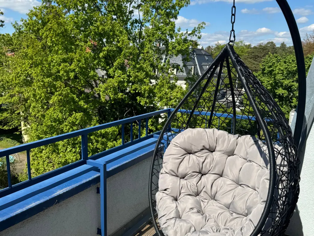 Ruhige 2R mit Balkon&EBK, Nähe Uniklinik/MaxPlanck, Kurz-/Langzeit, ab 1.10. !
