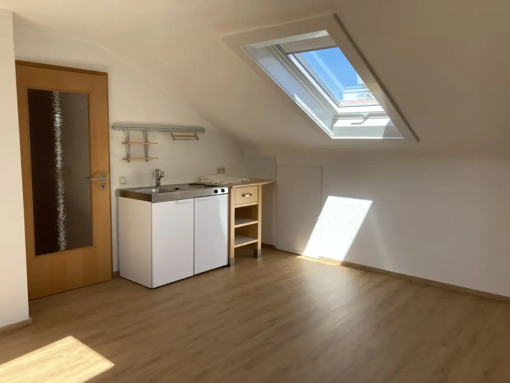 Nette 2-Zimmer Dachgeschosswohnung in Stuttgart-Sillenbuch