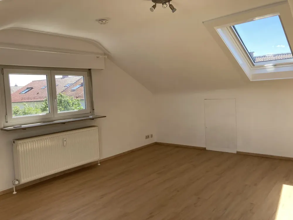 Nette 2-Zimmer Dachgeschosswohnung in Stuttgart-Sillenbuch