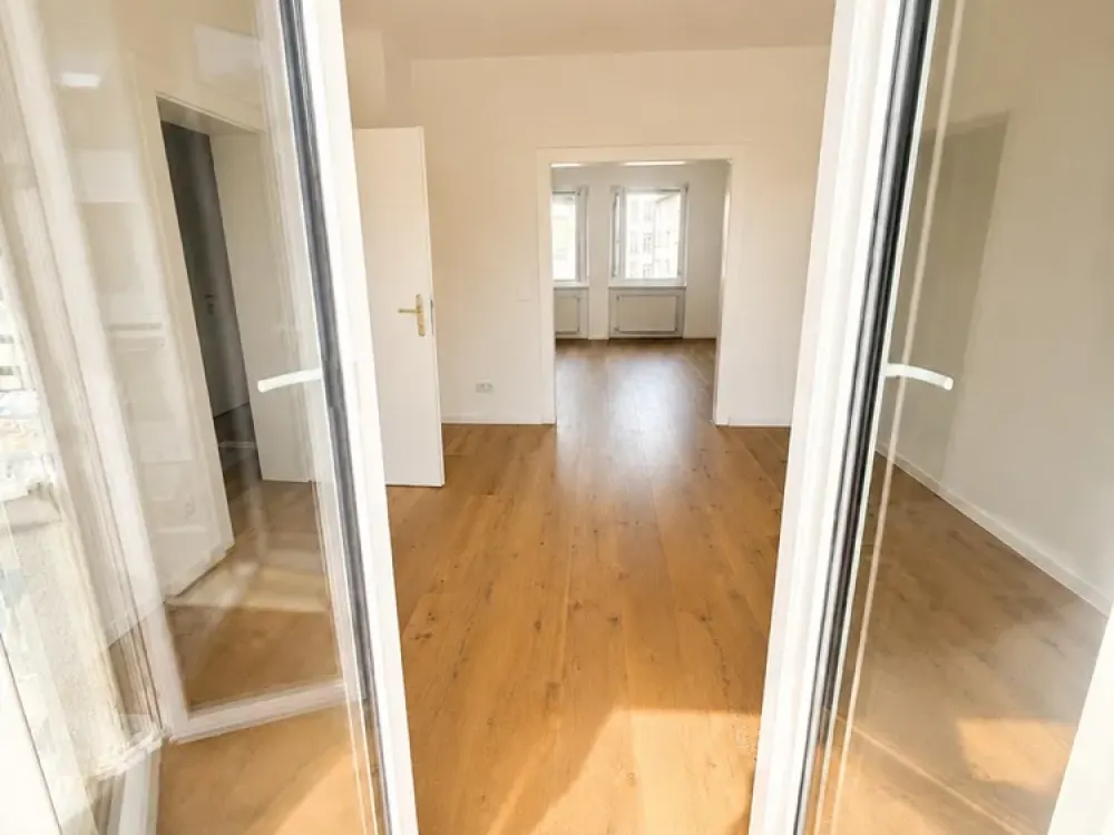 Exklusives Wohnen im Ostend, Stilvoll kernsanierte 3-Zimmer-Wohnung