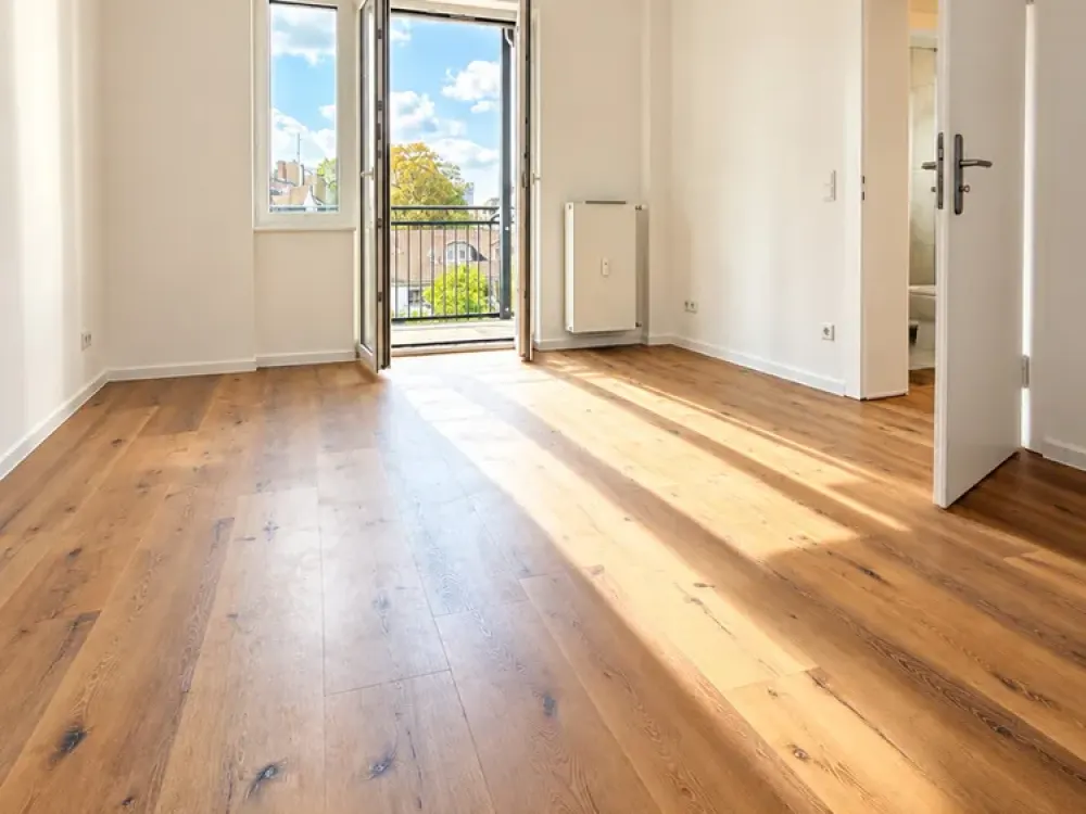 Exklusives Wohnen im Ostend, Stilvoll kernsanierte 3-Zimmer-Wohnung