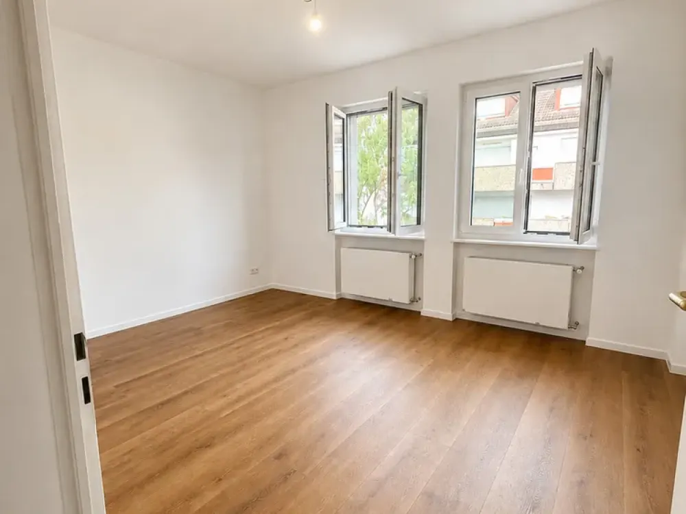 Exklusives Wohnen im Ostend, Stilvoll kernsanierte 3-Zimmer-Wohnung